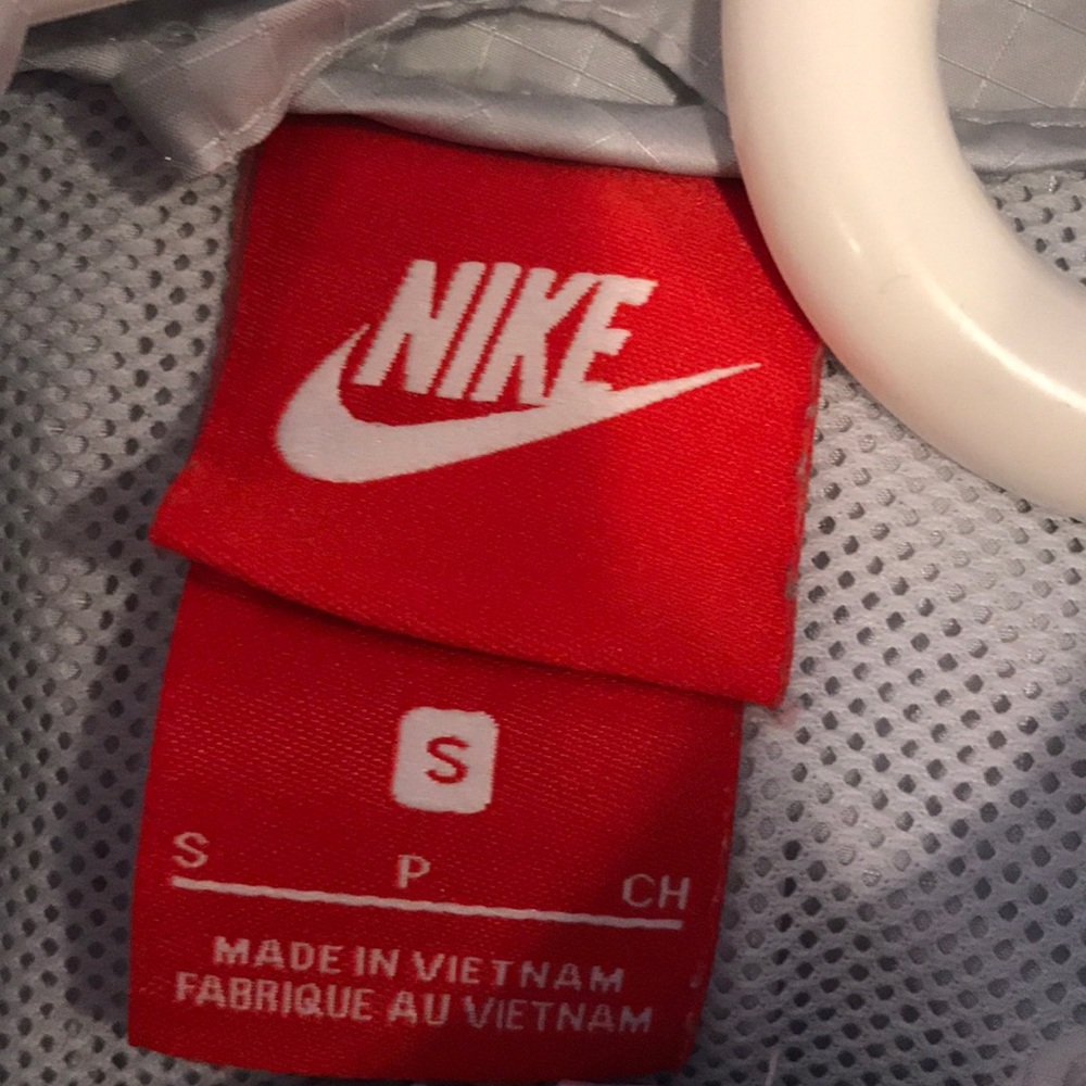 Nike Windrunner Jacket - image 2